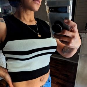 Forever21 crop top size small